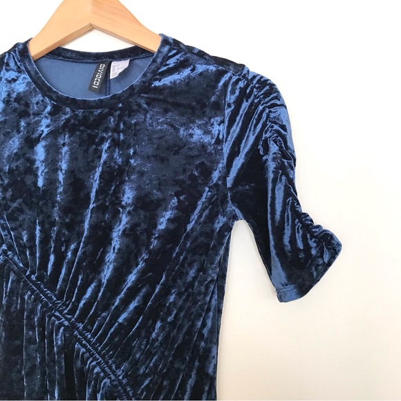 H&M Crushed Velvet Fitted Mini Dress | Blue Velvet Bodycon Ruched Dress - Picture 4 of 13
